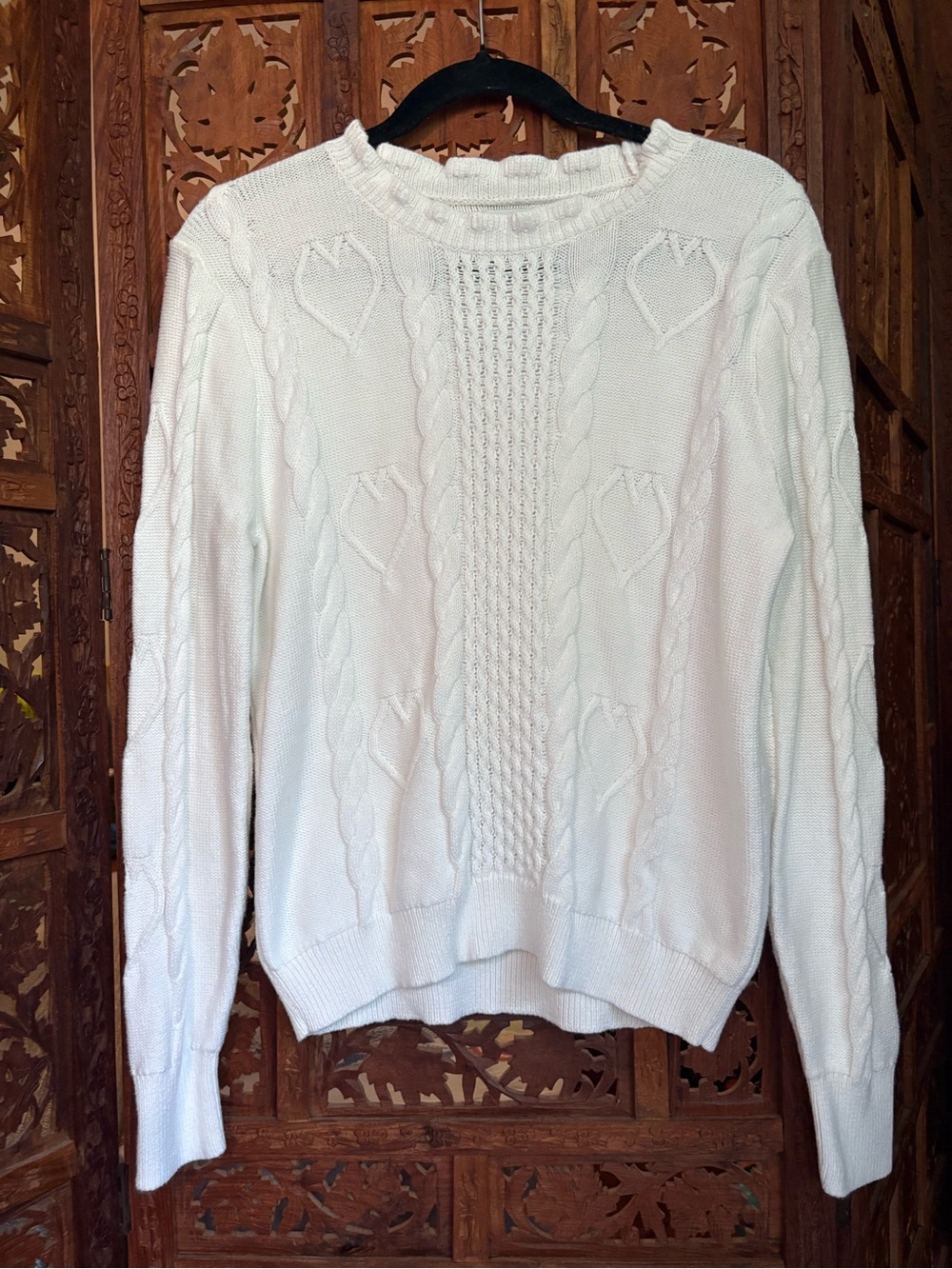 J. Crew cable knit heart sweater 100% cotton white crewneck size M